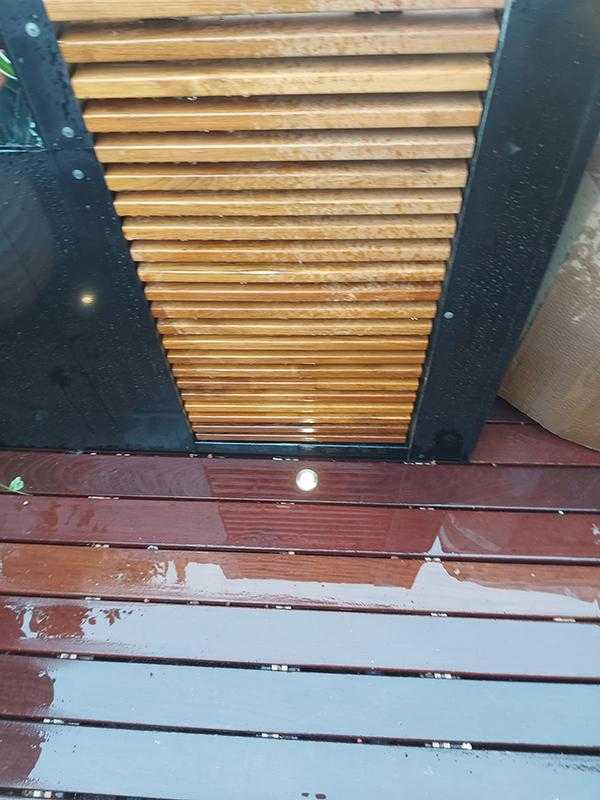 עבודות עץ למרפסת על הגג